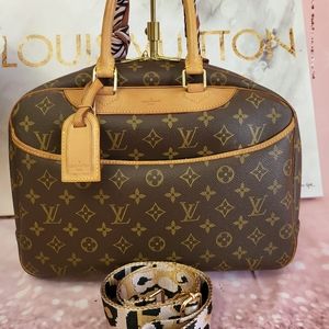 Louis Vuitton Monogram Deauville
